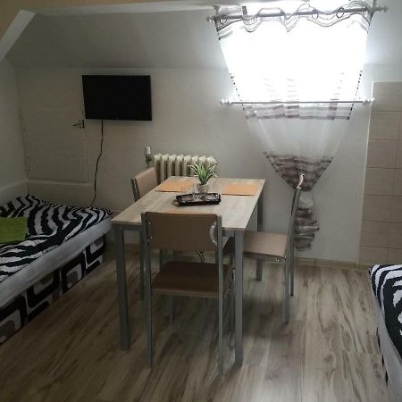 Guesthouse Zuzana Spacince Eksteriør bilde