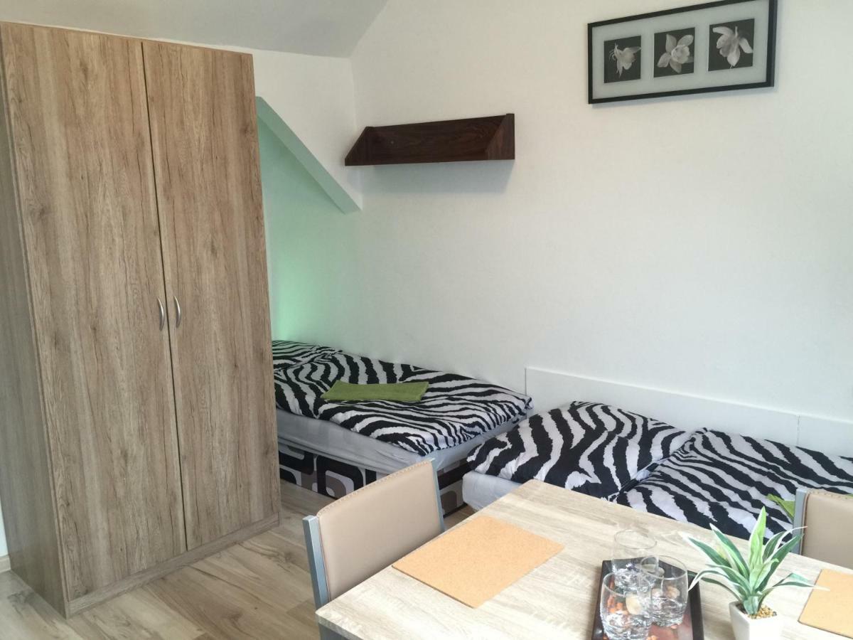 Guesthouse Zuzana Spacince Eksteriør bilde